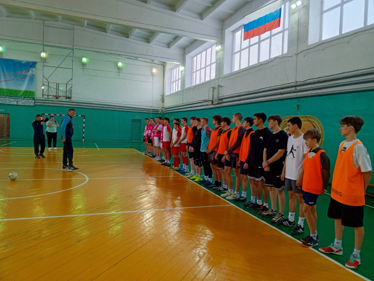 Зональный этап соревнований по футболу.